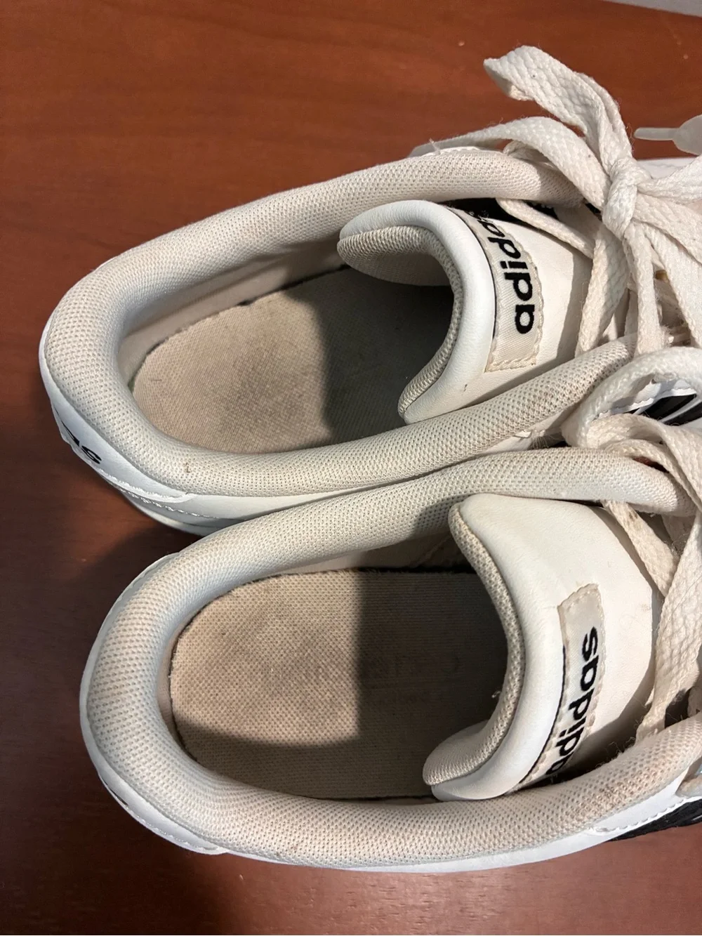 Adidas Baseline AW4299 Shoes Sneakers White w/ Black Stripes Men’s Size 6.5